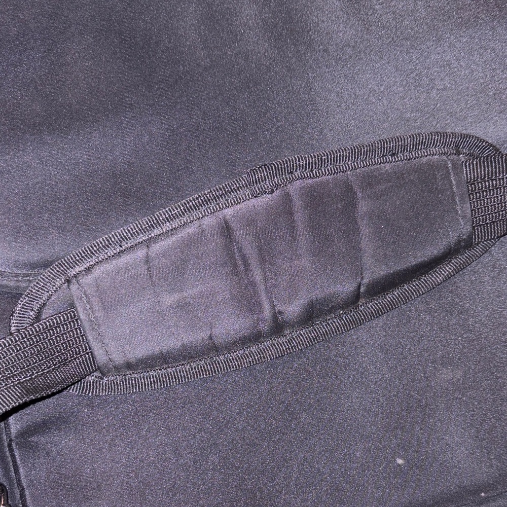 Classic Black Messenger Bag - Picture 8 of 9
